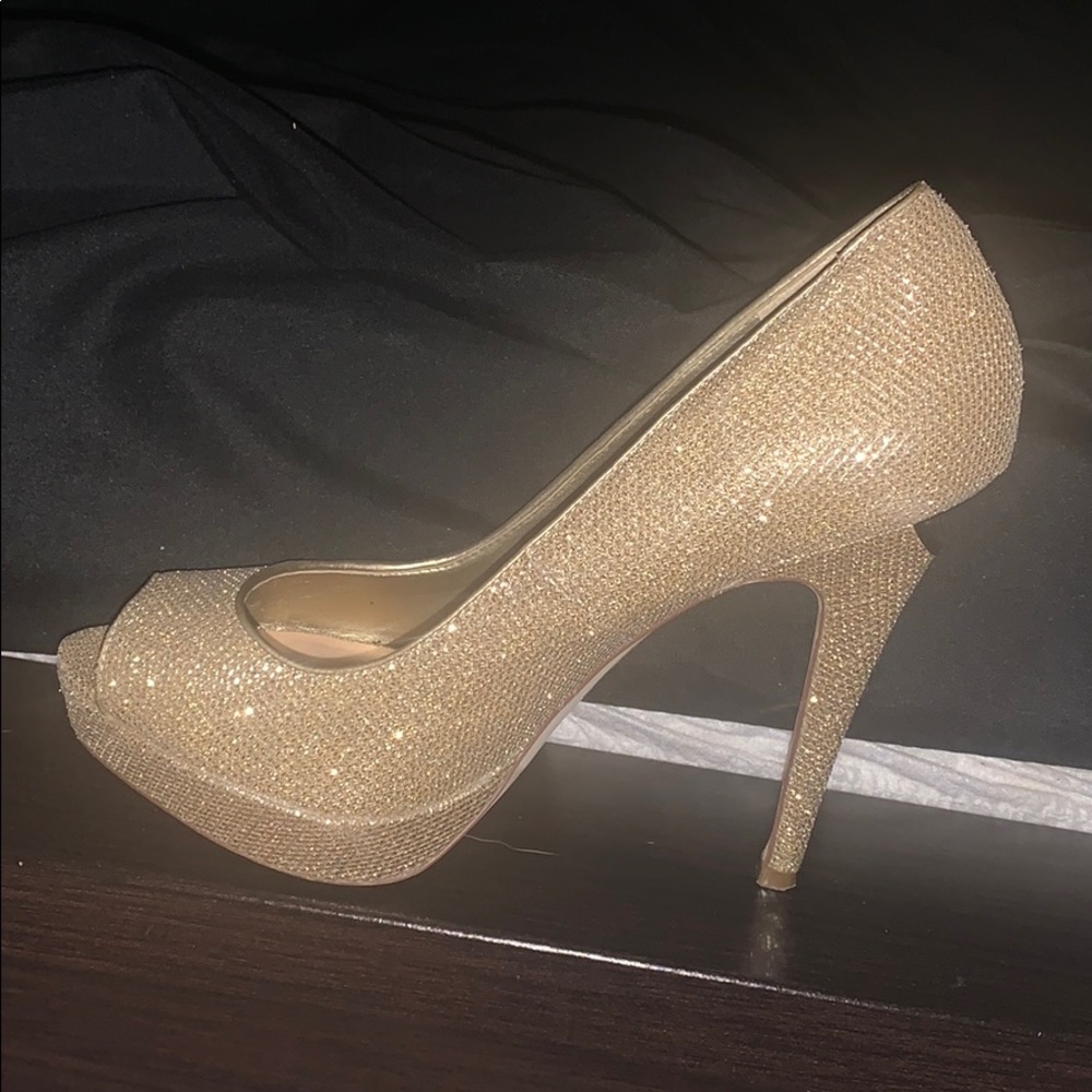 Aldo Gold Pumps